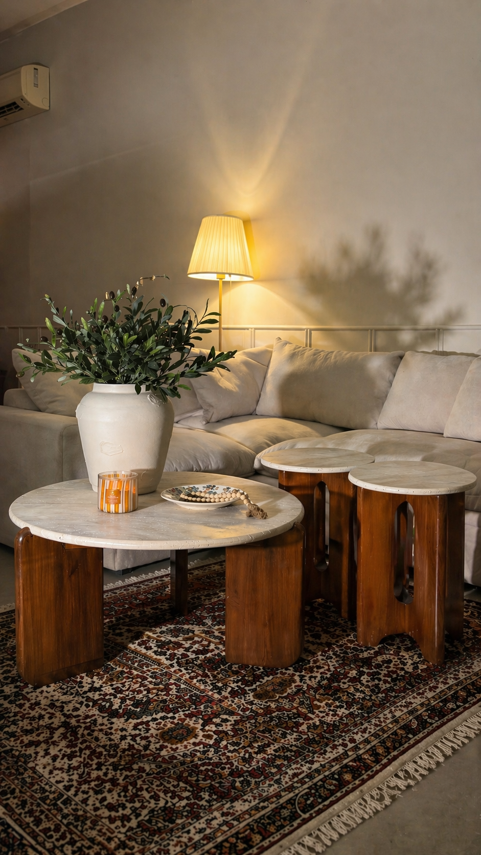 OVAL TRAVO TABLE