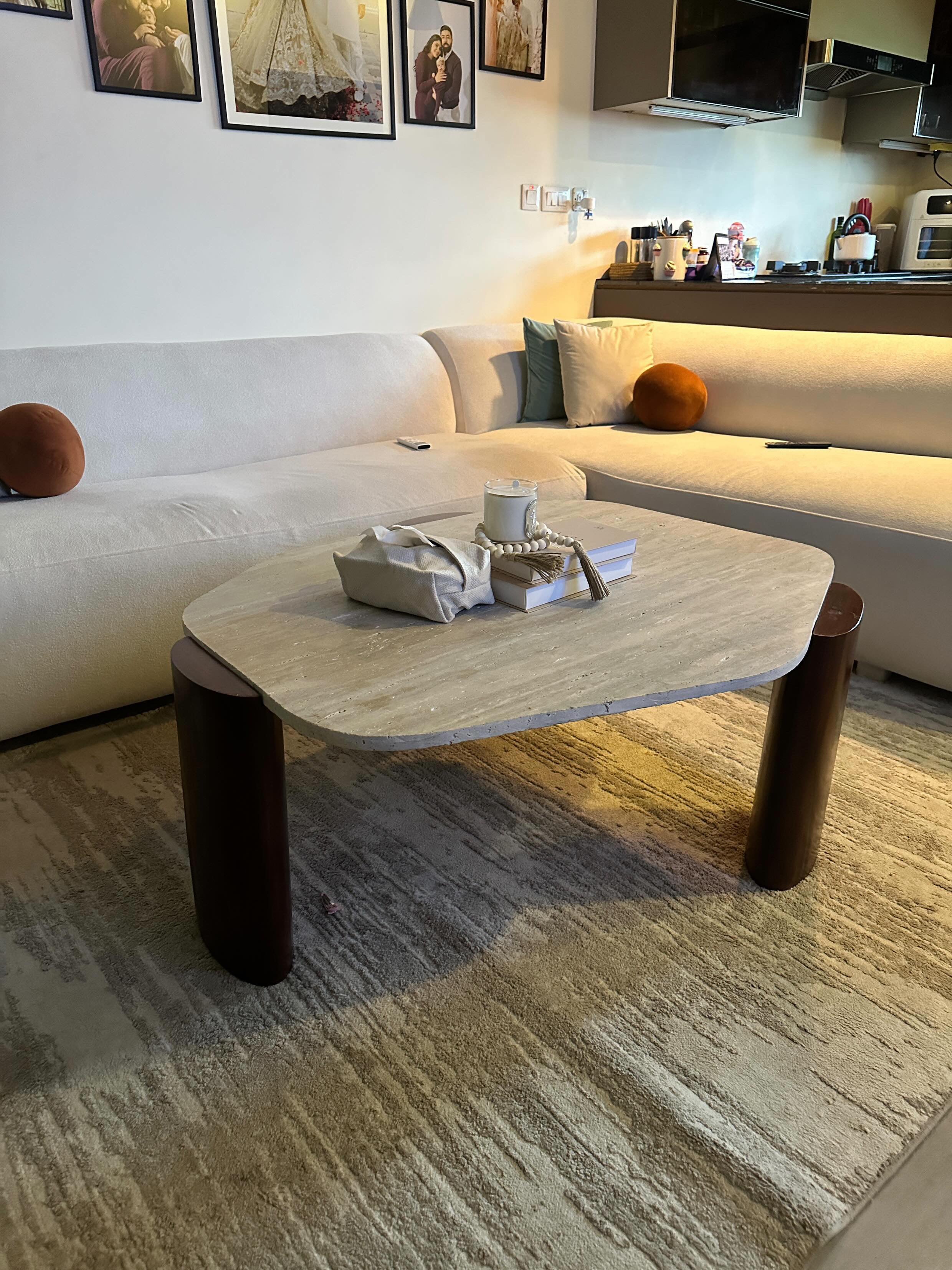 Irregular travo table