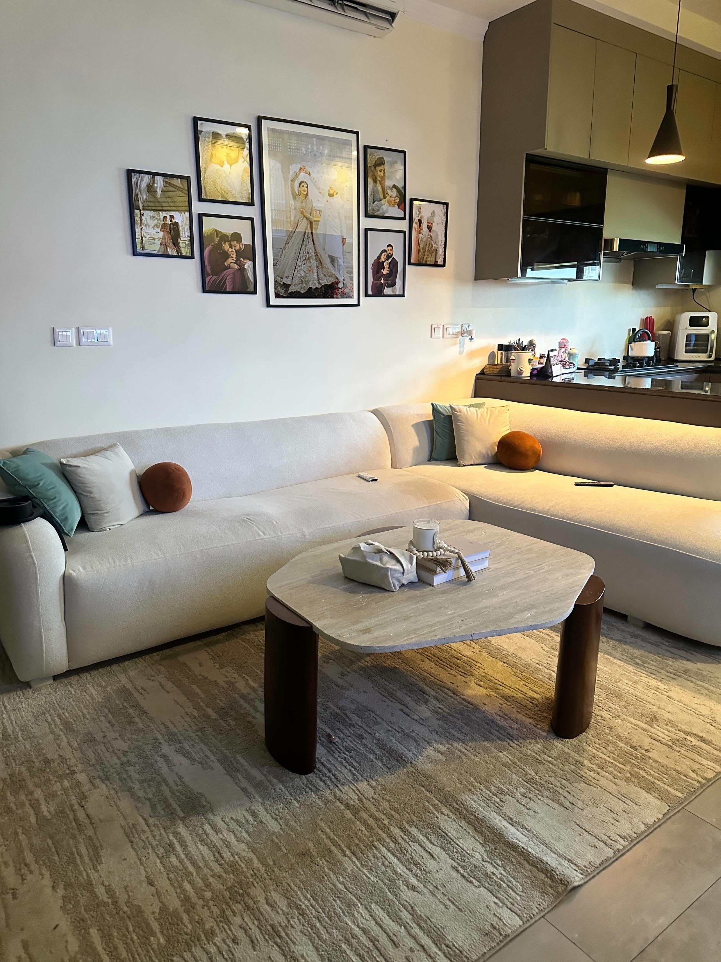 Irregular travo table