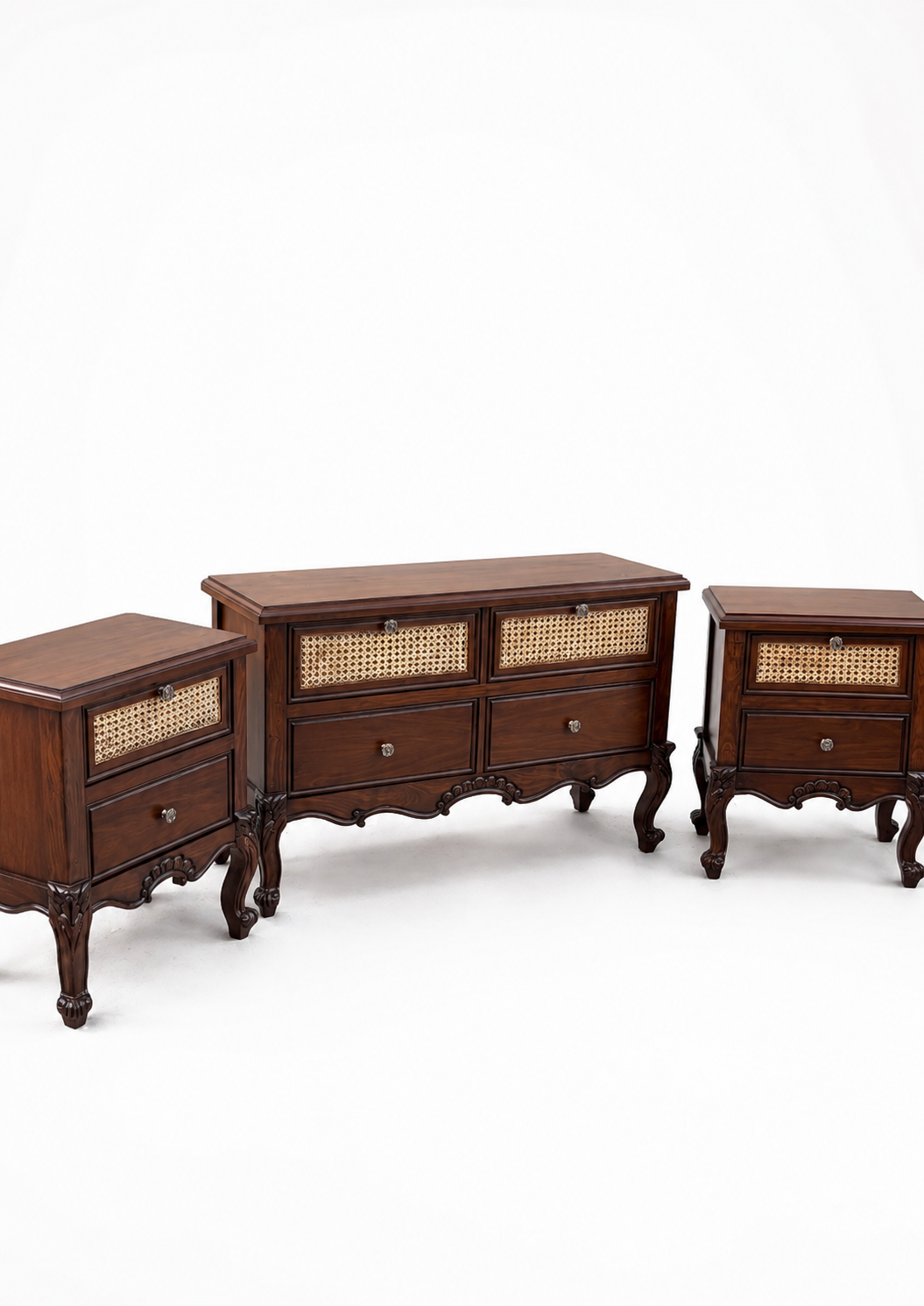 NSTURAL RATTAN BED